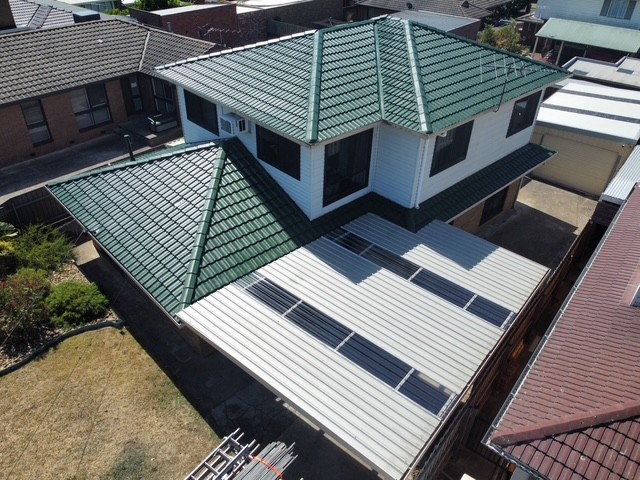 Tiled Roof Restoration – Bell Post Hill